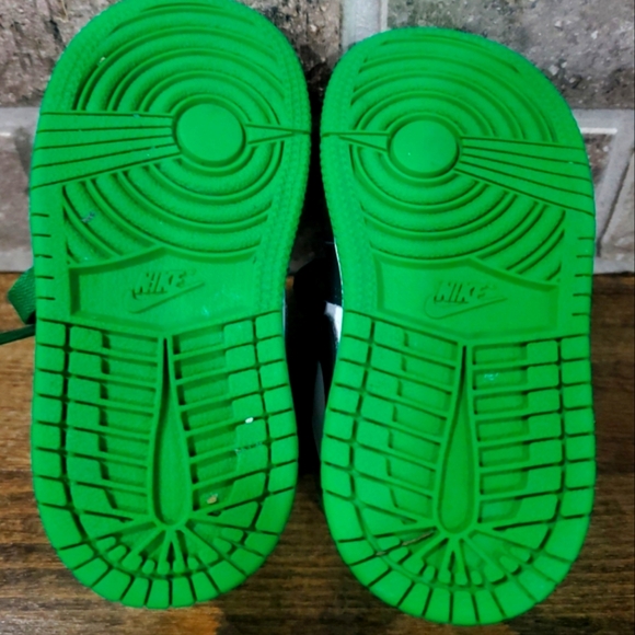 Jordan 1 Retro High OG sneakers, toddler, "Lucky Green" - Picture 5 of 6
